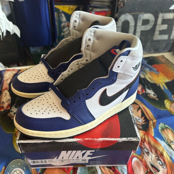 Nike Men's Blue and White High-Tops - Picture 1 of 6